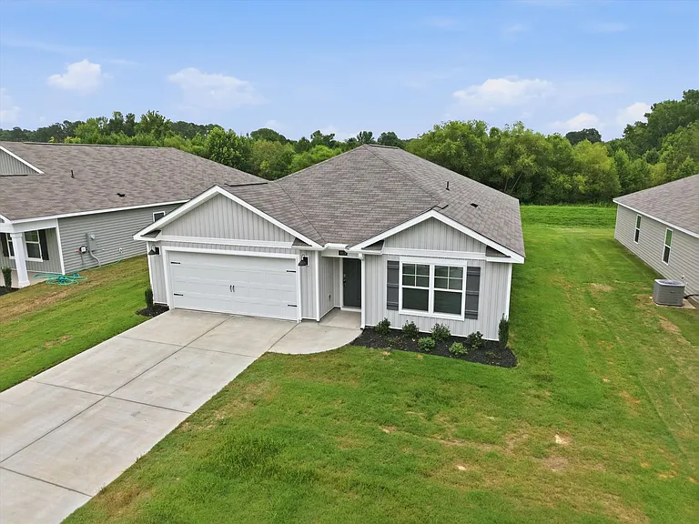 9919 Sequoyah Cove Dr SE — Photo 2