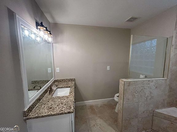 4th image of 496 Walnut Creek Dr