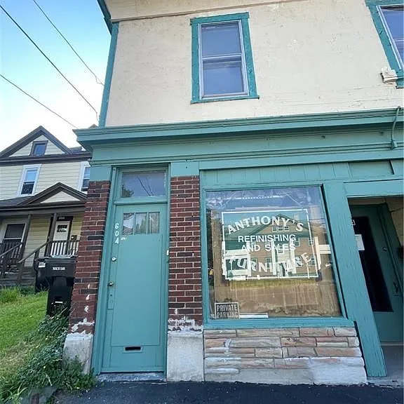 604 Court St — Photo 1
