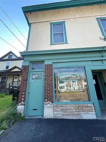 604 Court St Photo 1