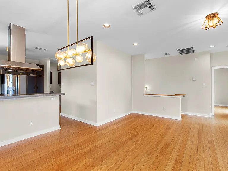 2314 S 5th St — Photo 15