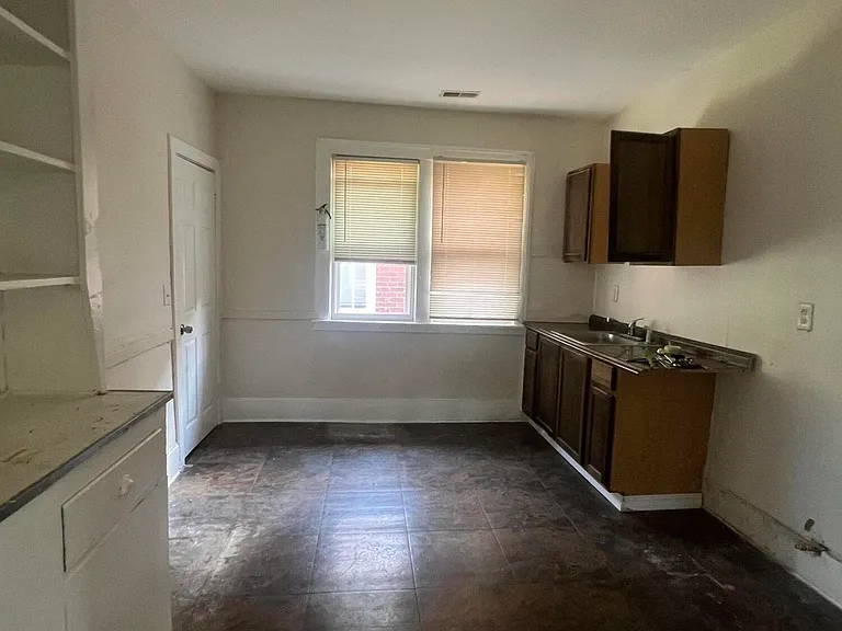 3450 Cadillac Blvd #UPPER — Photo 8