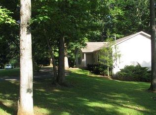 1409 Ridgewood Dr, Sparta, TN 38583