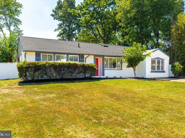 6815 Front Royal Rd, Springfield, VA 22151