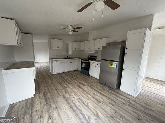 3rd image of 45 Bannister Dr NE