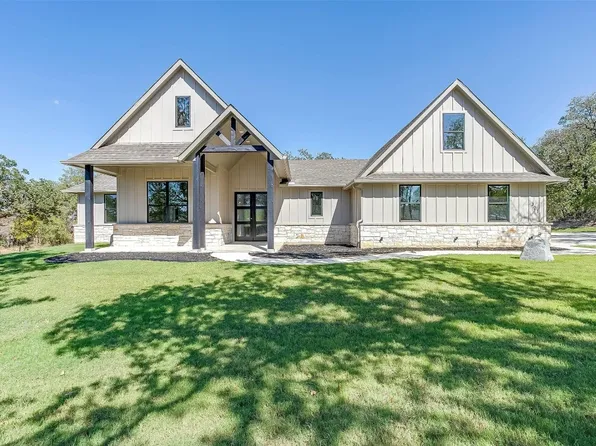 321 Zebrastone Way, Poolville, TX 76487