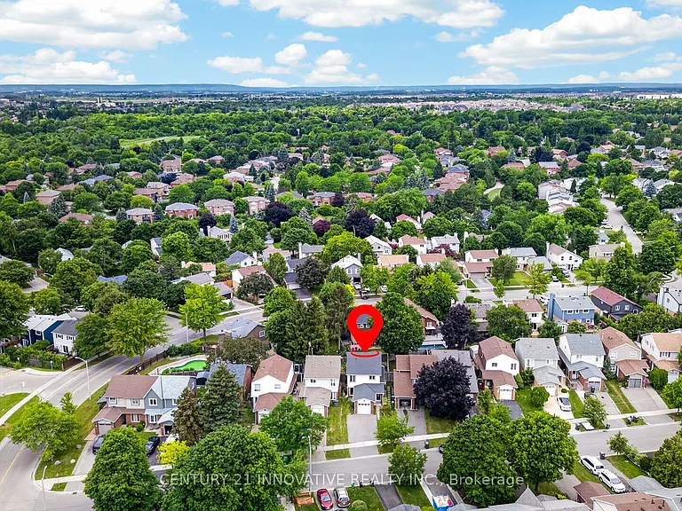 154 Fanshawe Dr — Photo 3