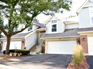 99 Ione Dr UNIT B, South Elgin, IL 60177