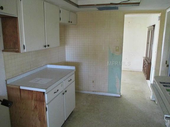 3rd image of 3525 Westchester Dr