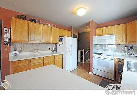 5_Kitchen_1-2.jpg