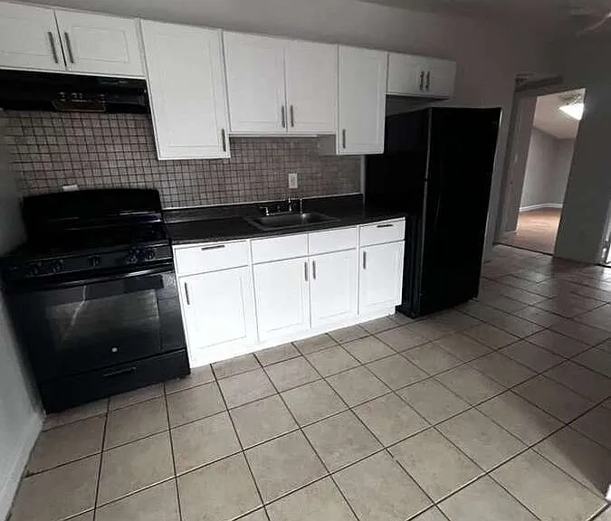 53 Glenwood Ave — Photo 1