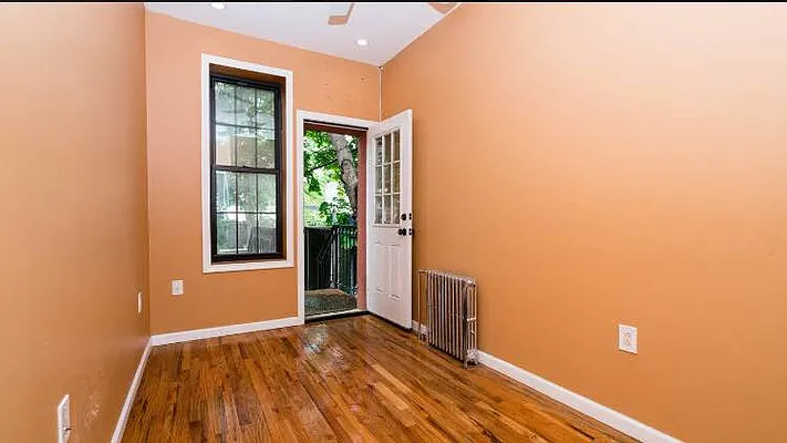 Rented by Nooklyn NYC LLC | media 6