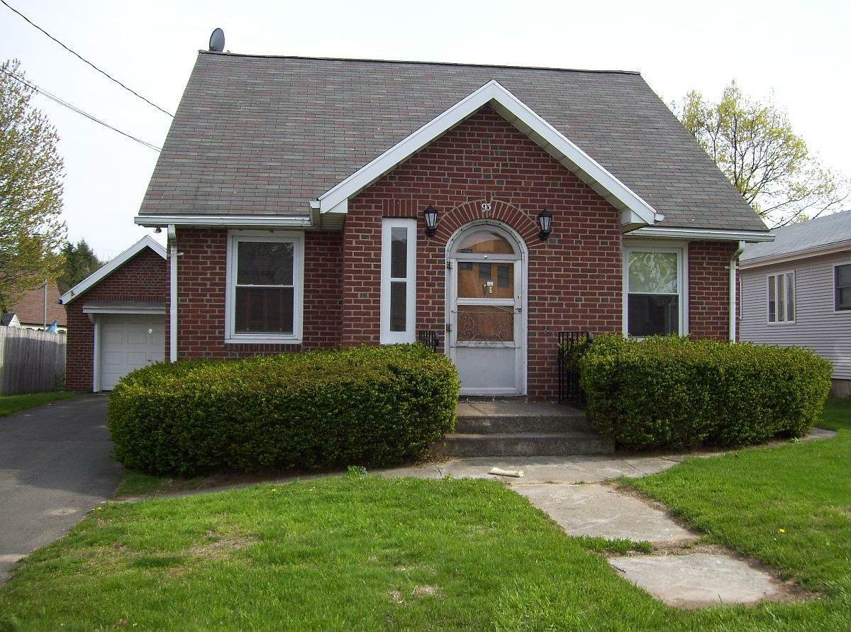 93 St, Bristol, CT 06010 Zillow