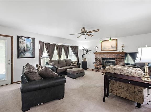 5th image of 916 Zohner Ct