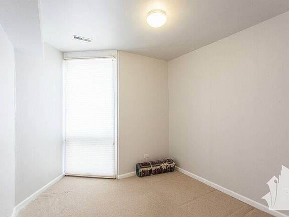 4th image of 2045 N Larrabee St #7306TK
