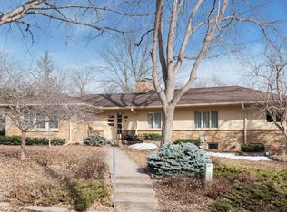 1321 Broadview Ave, Chaska, MN 55318