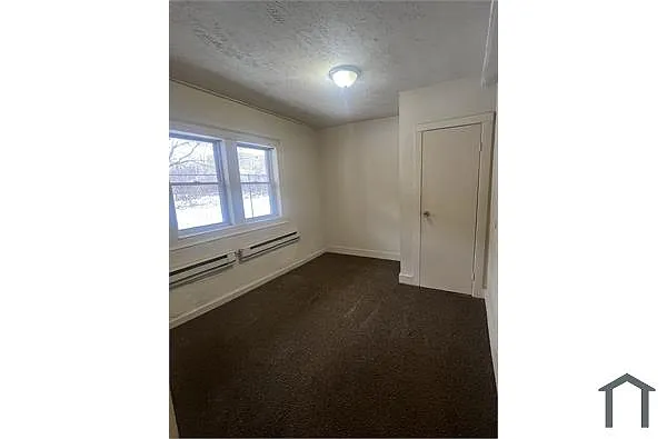 Building Photo - 3401 E 147th St #1