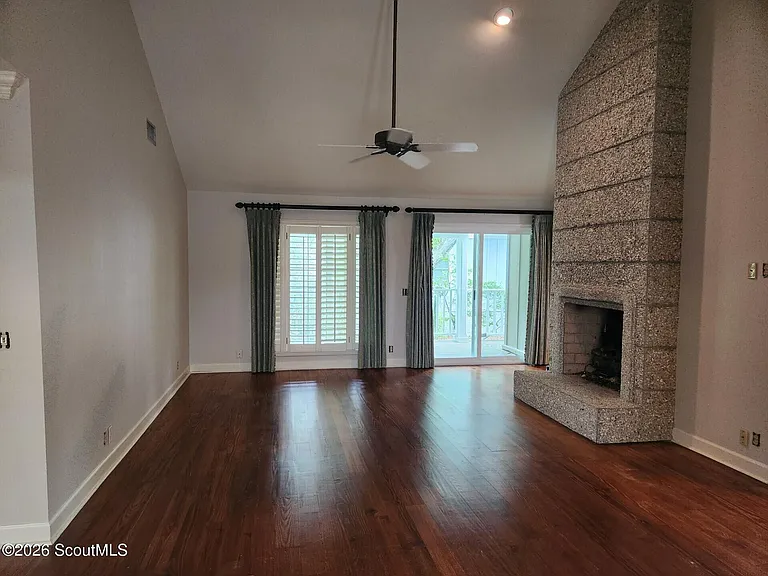 103 Mews Cir — Photo 3