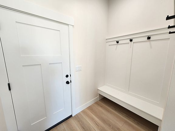 4585 Rustle Road_6_12032024