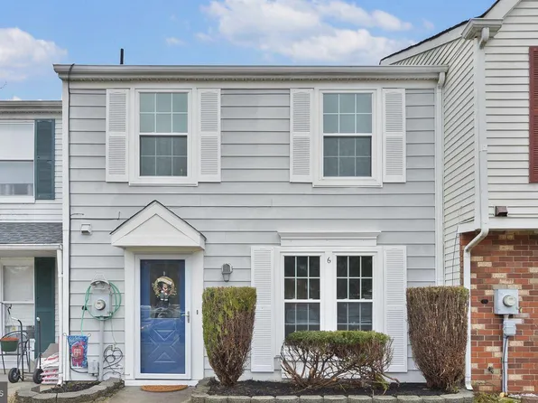 6 Victoria Manor Ct, Sicklerville, NJ 08081
