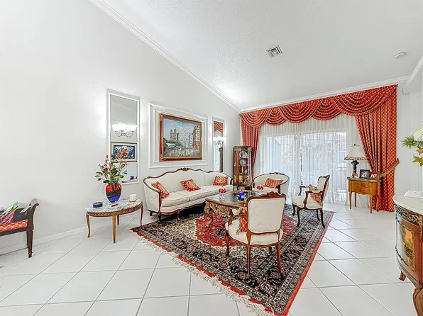 6174 Caladium Rd, Delray Beach, FL 33484