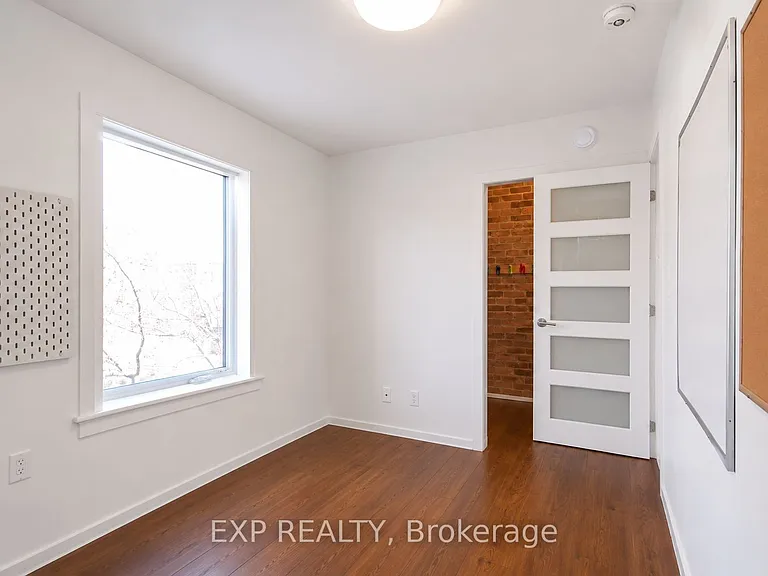 114 Sweetland Ave — Photo 21