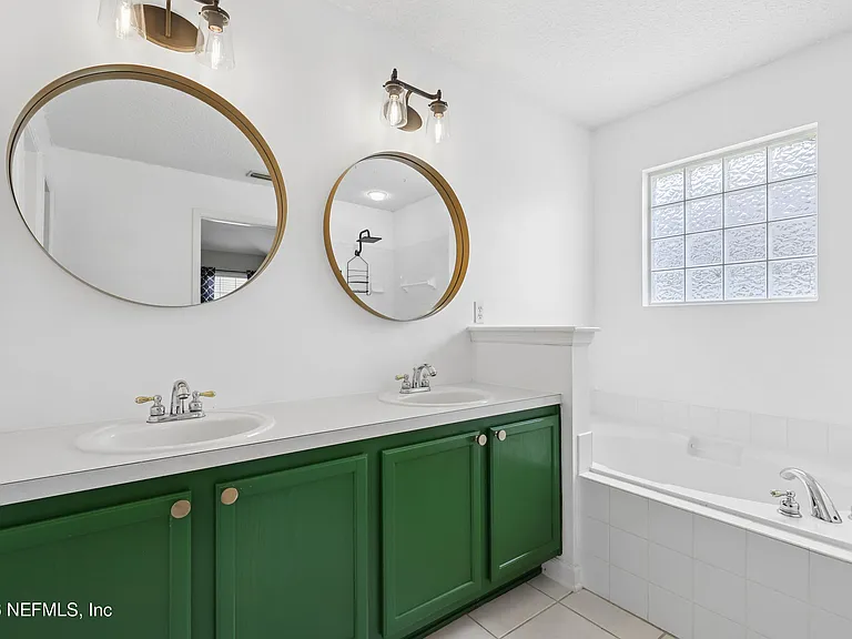 11242 Panther Creek Pkwy — Photo 21