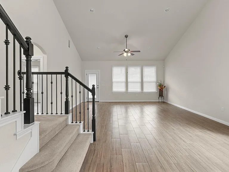 9802 Acero Dr — Photo 26