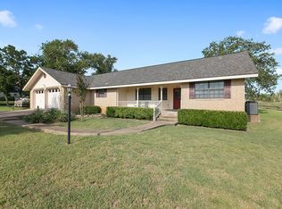 846 Southwoods Dr, Fredericksburg, TX 78624