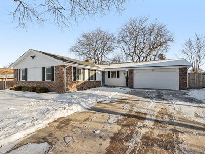 3570 South Russel ROAD, New Berlin, WI, 53151