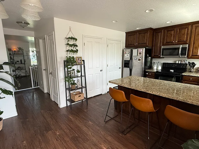1025 Independence Ave #1025 — Photo 9