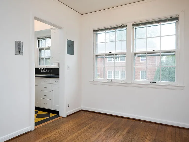 Sandycrest Terrace Apartments — Photo 42