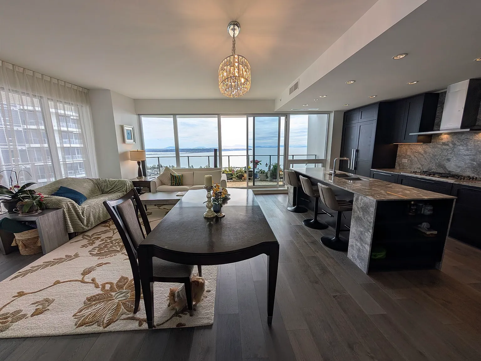 2 bed, 1397 sqft, $5,500 — Photo 4
