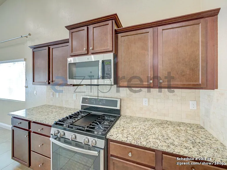 4780 Barclay Way — Photo 8
