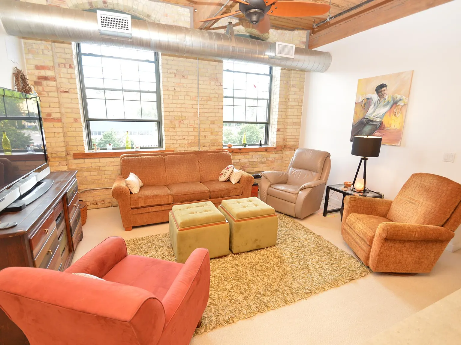 1 bed, 900 sqft, $1,800 — Photo 3