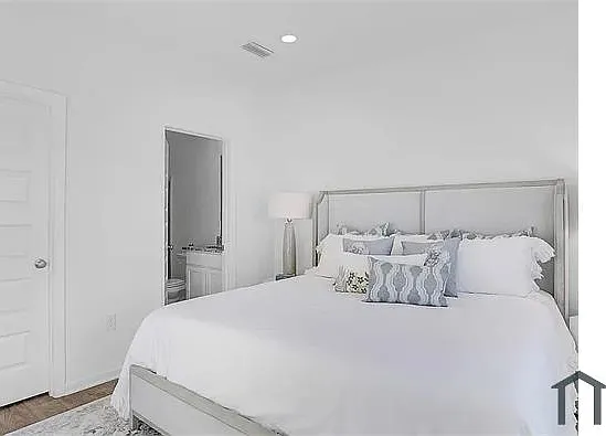 13634 Logan Pl — Photo 3