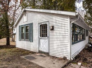 29204 Forest Isle Ln, Waterford, WI 53185