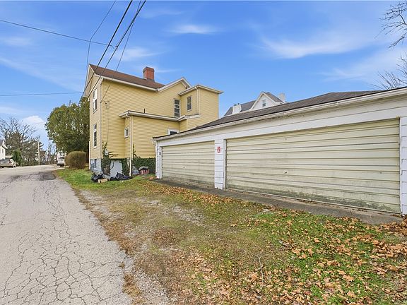 3rd image of 420 Carson St