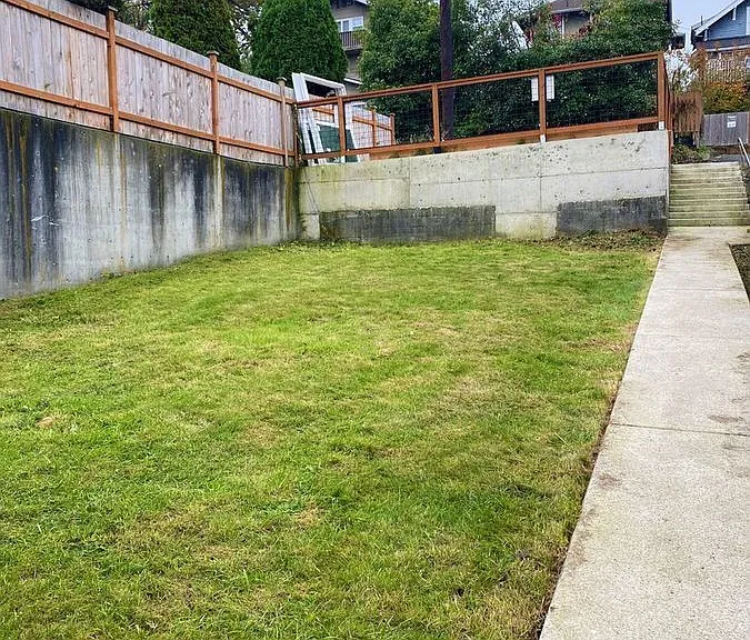 3226 Rucker Ave #B — Photo 6