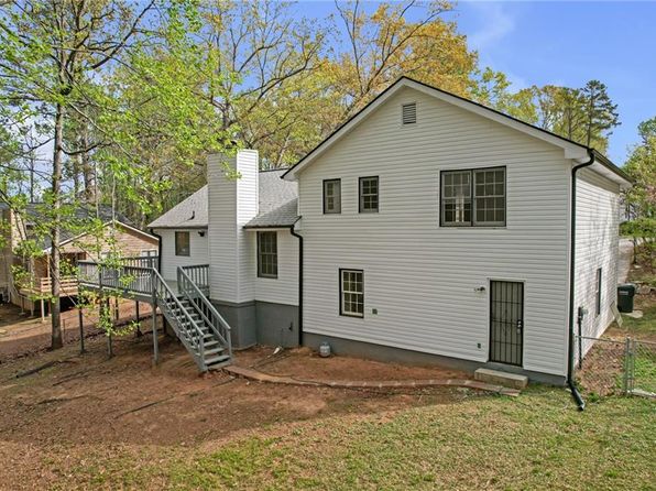 1143 Cedar Log Pl, Austell, GA 30168