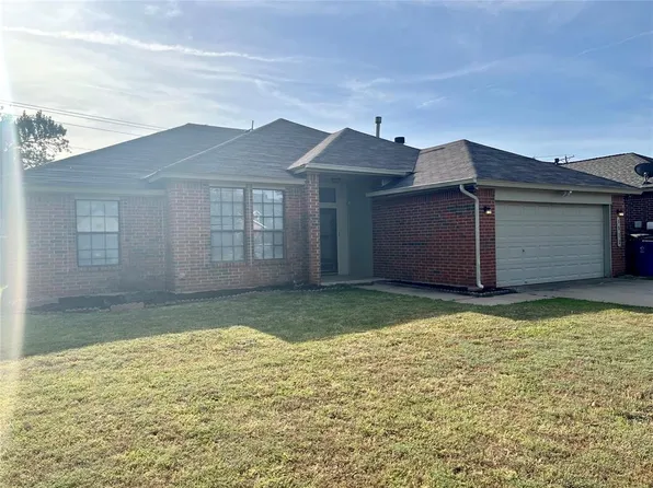 1512 Victoria Pl, Edmond, OK 73003