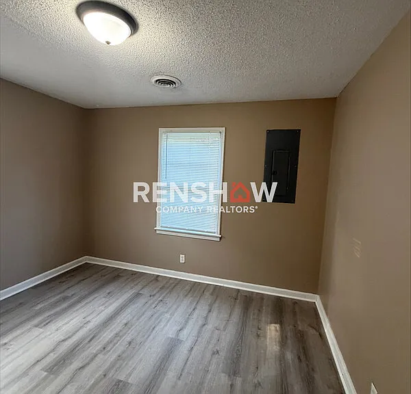 155 Moore Rd — Photo 19