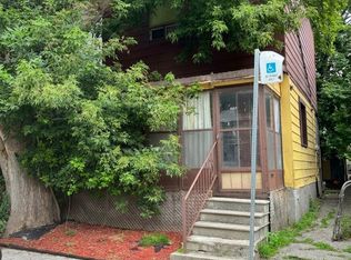 167 Craven Rd, Toronto, ON M4L2Z5