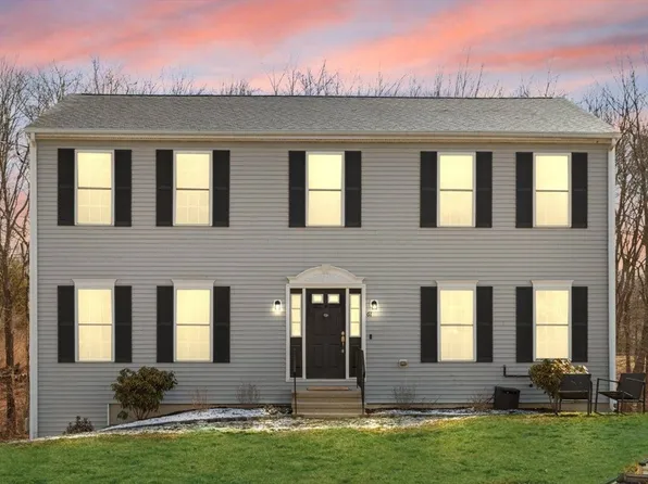 61 Holmes Rd, North Attleboro, MA 02760