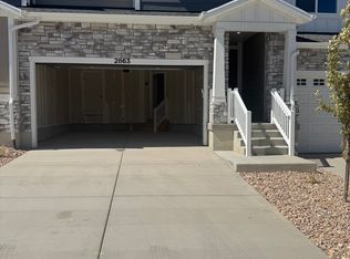 2863 N Blue Dawn Ln, Saratoga Springs, UT 84045