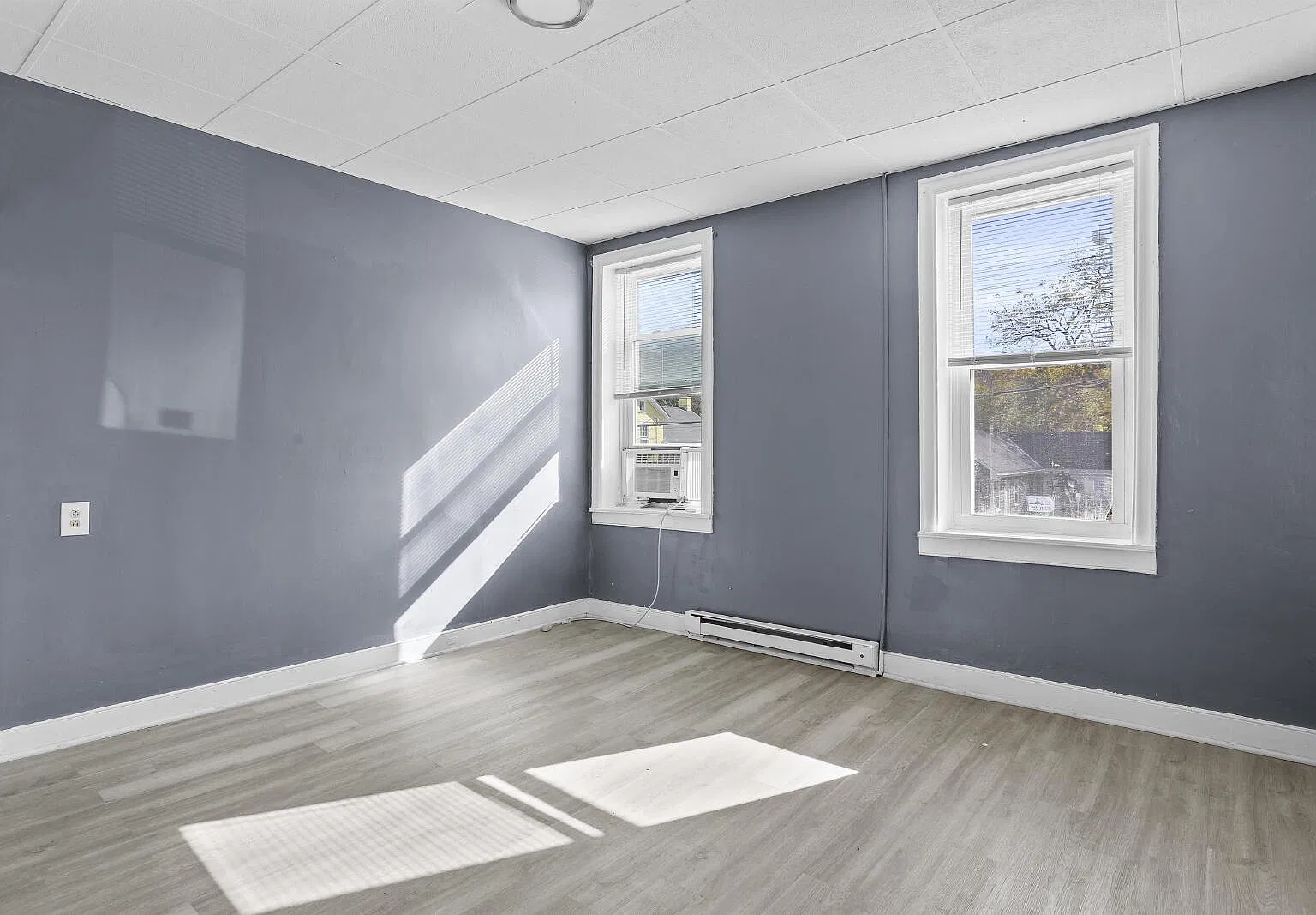 2 bed, 1.0 bath, 1130 sqft, $1,200 — Photo 3