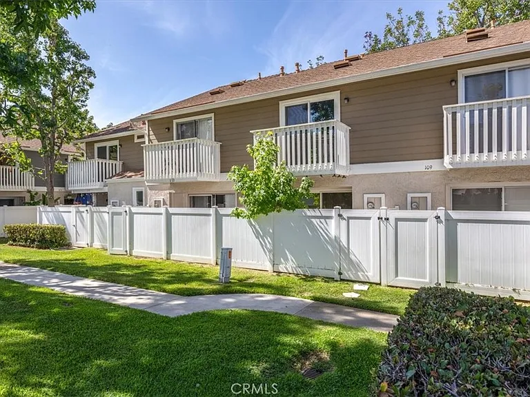 111 Abbeywood Ln — Photo 27