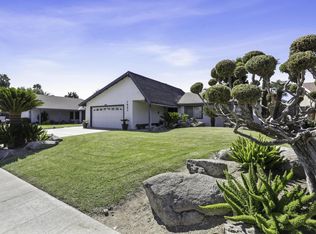 1521 Heritage Ave, Porterville, CA 93257