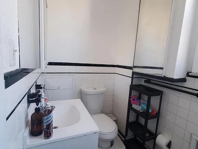 4960 Chestnut St #2 — Photo 7