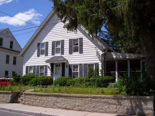 89 Tremont St, Athol, MA 01331